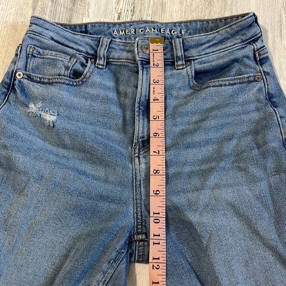 American Eagle Mom Jeans Size 4 - Picture 7 of 8